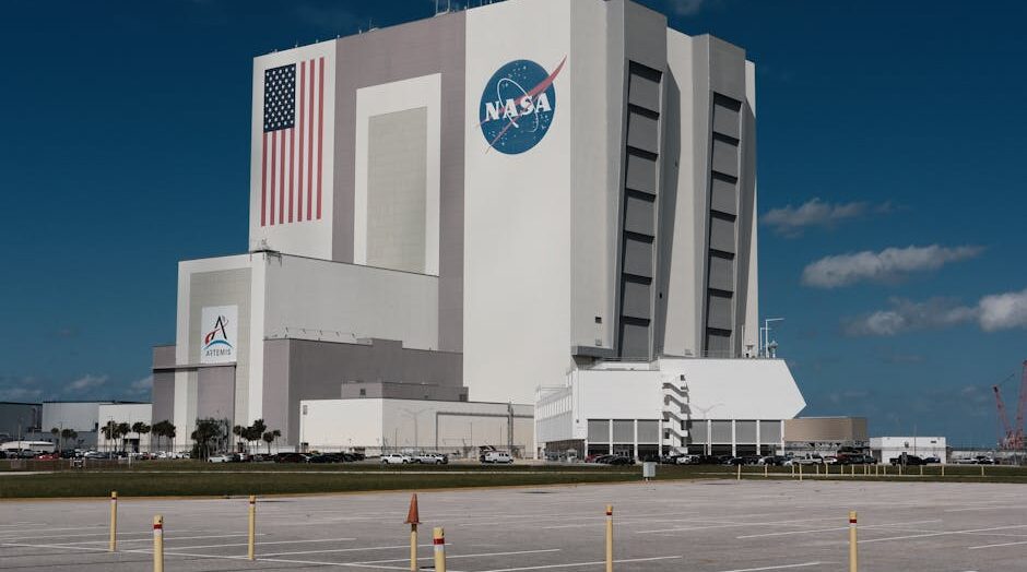 Industry Moon Lander Training Cabin Lands at NASA for Artemis – NASA (.gov)