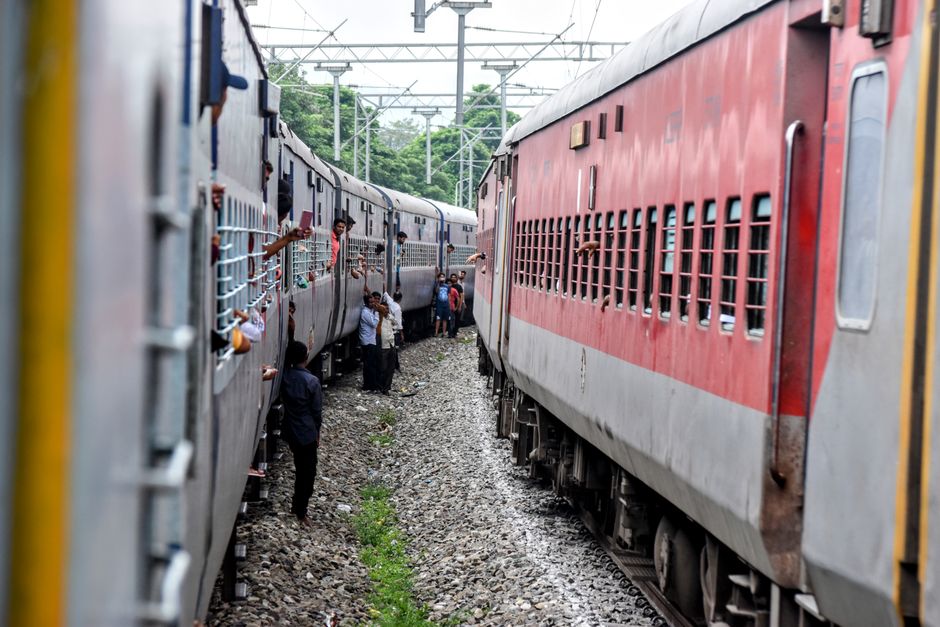 Passenger stabbed to death in local train, accused arrested - The Hindu