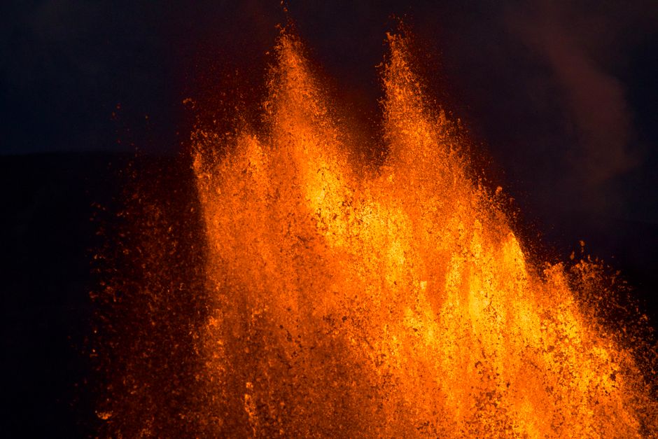 Comet crash or ice volcano? Scientists are stumped by a secret world past Pluto, and it may be wearing a s – The Economic Times: What You Need To Know