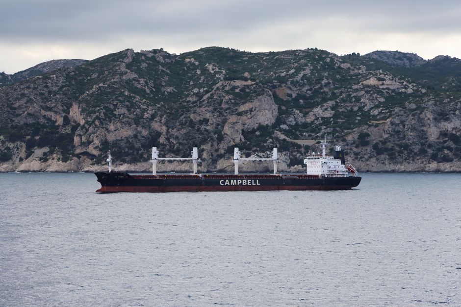 US Iran war LIVE: Tanker hit off Oman coast; Iran says 38 killed, over 400 injured in US attacks over 3 weeks | World News – Hindustan Times
