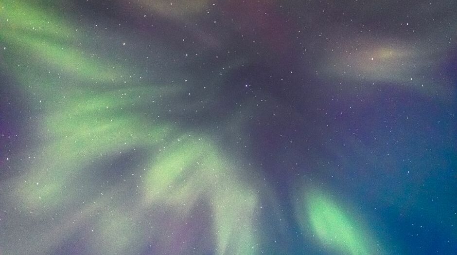 Astronaut Anil Menon shares space station video of green aurora – NewsBytes: What You Need To Know