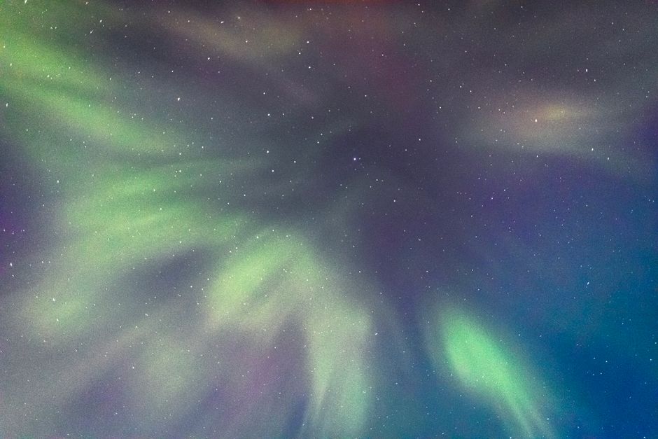 Astronaut Anil Menon shares space station video of green aurora – NewsBytes: What You Need To Know